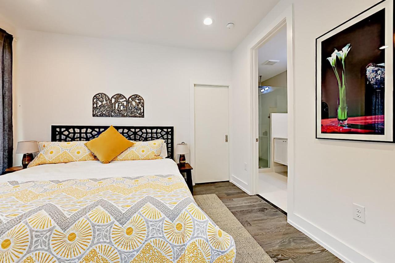 Yellow Tulip Austin Luaran gambar